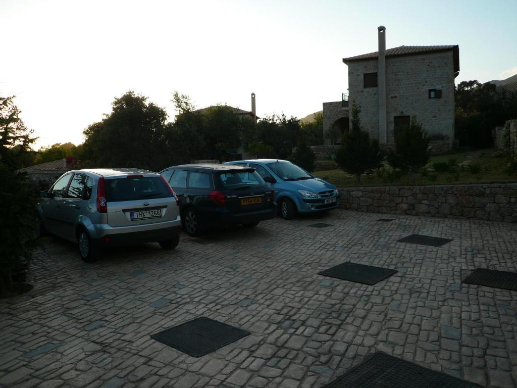 Maison Viros Kardhamili Bagian luar foto