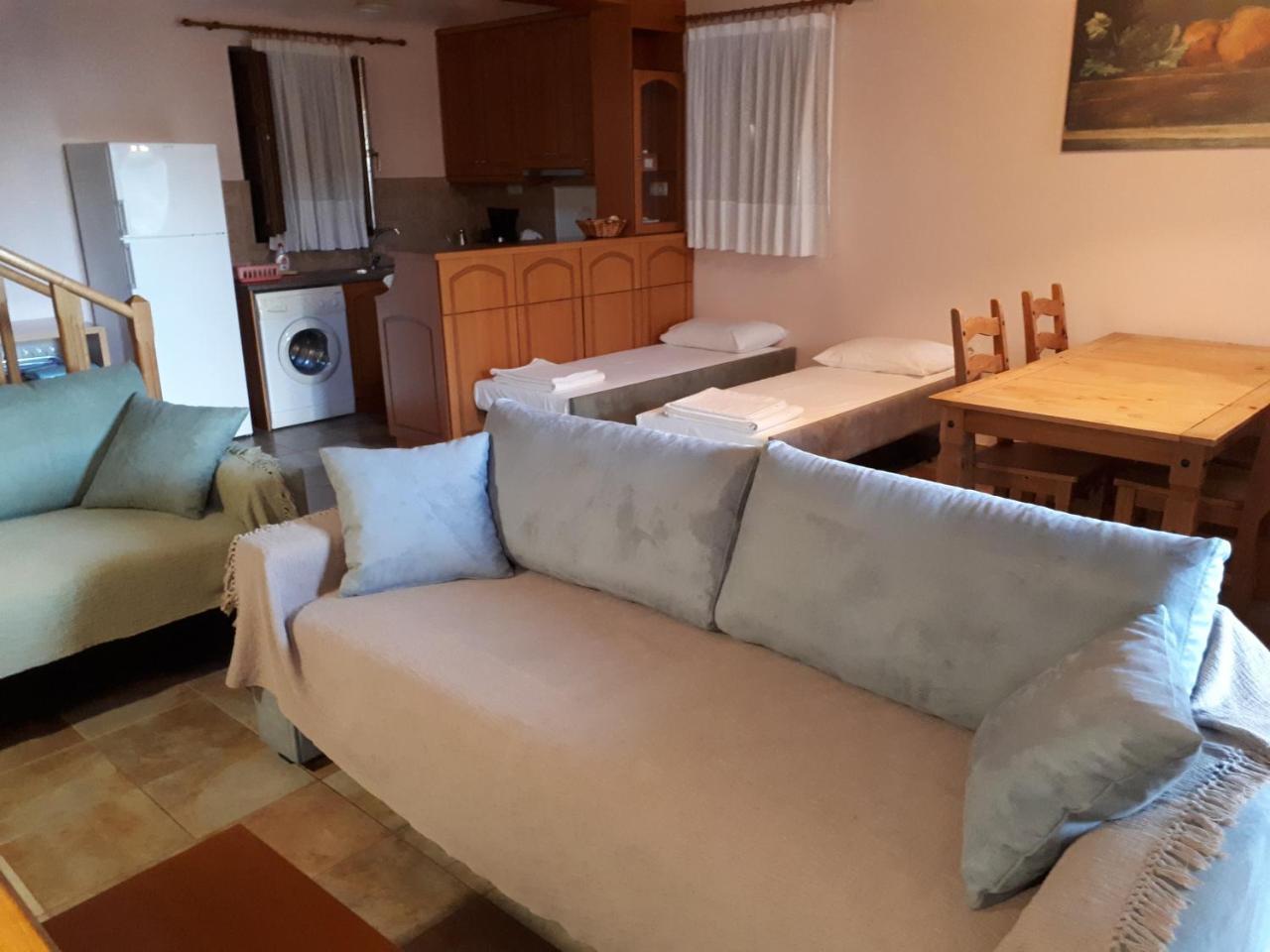 Maison Viros Kardhamili Bagian luar foto